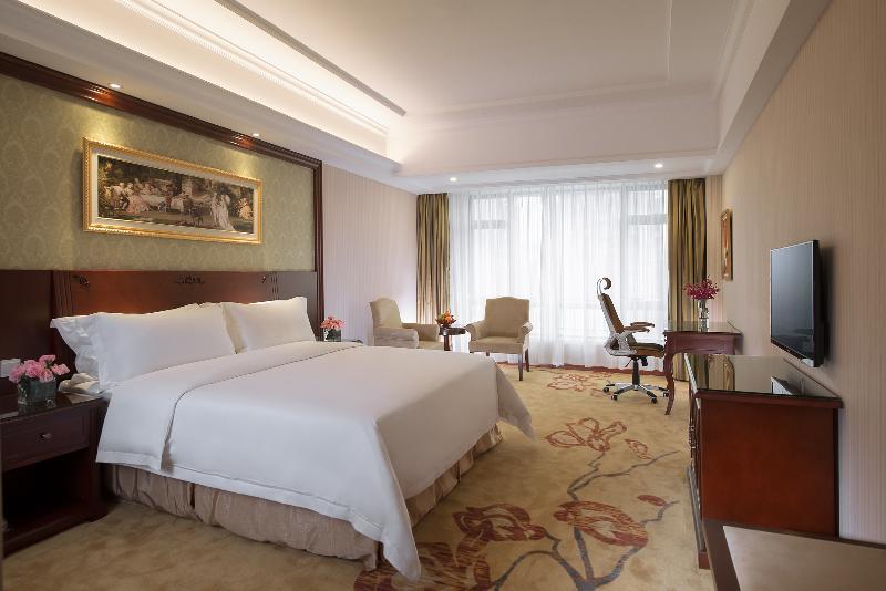 Vienna Hotel Shenzhen Songgang Shajiang Road Exterior photo